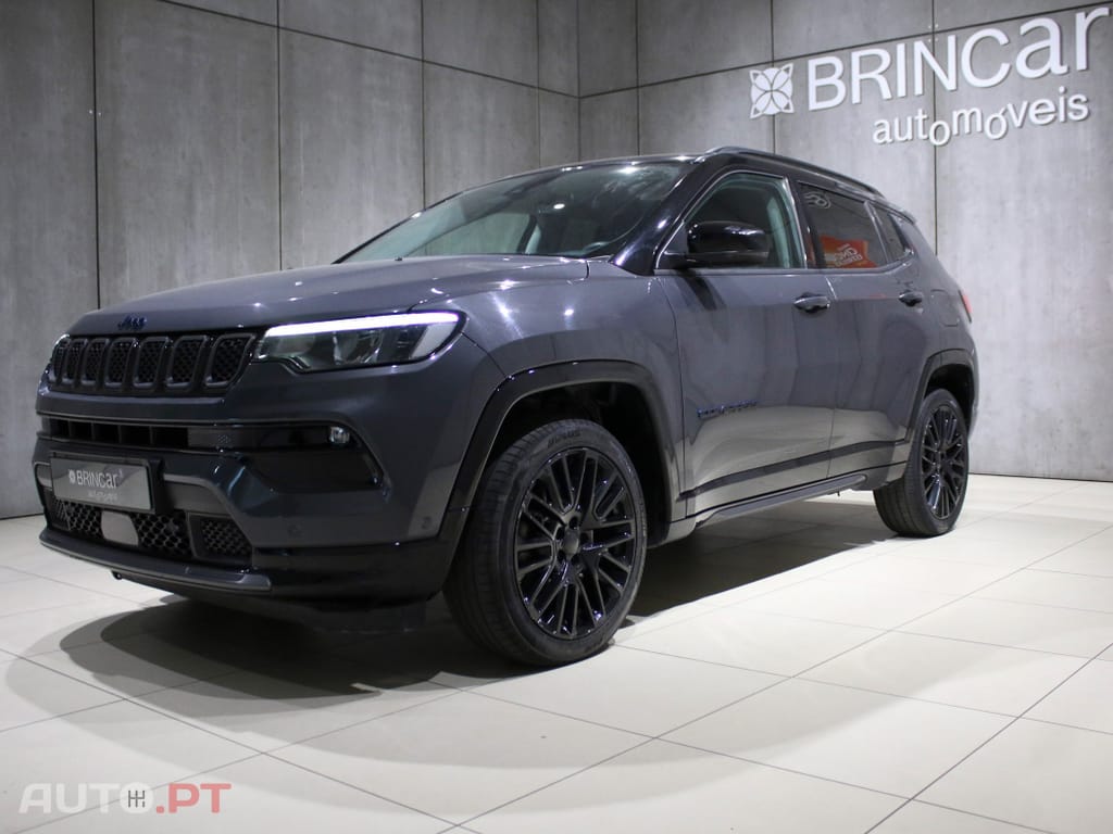 Jeep Compass 1.3 T4 4xe Auto S