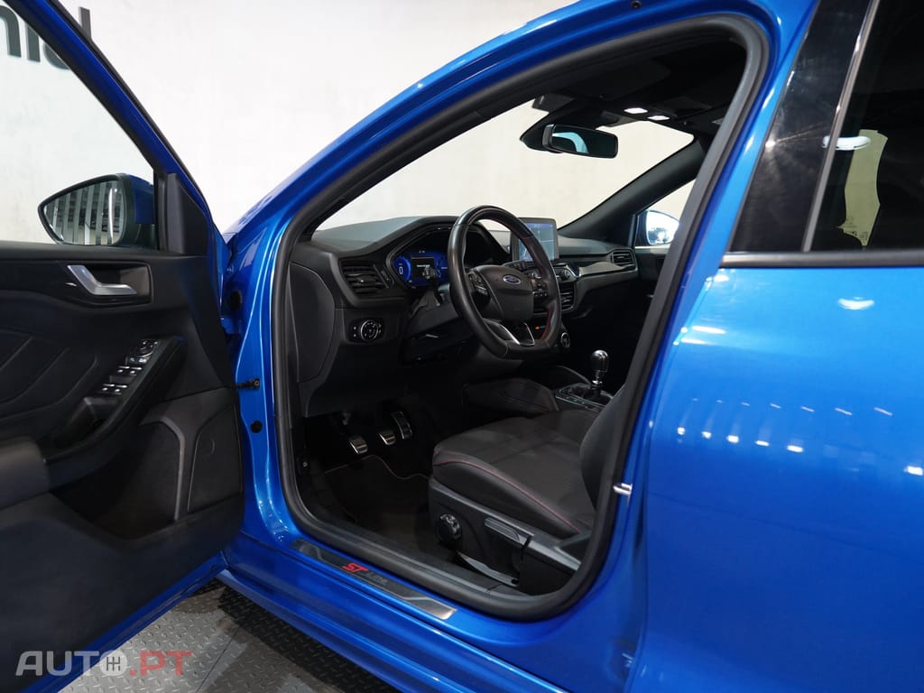 Ford Focus 1.0 EcoBoost ST-Line