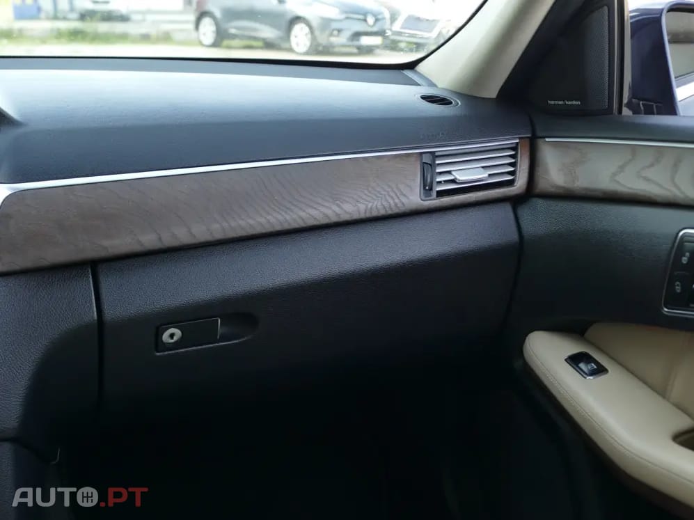 Mercedes-Benz E 220 CDi Avantgarde BE Auto.