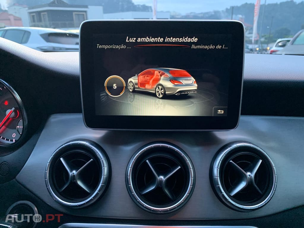 Mercedes-Benz CLA 180 d AMG Line