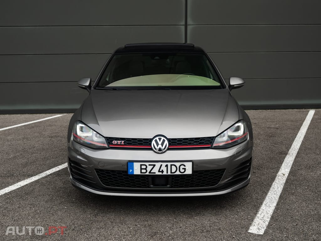 Volkswagen Golf 2.0 TSi GTi DSG Performance