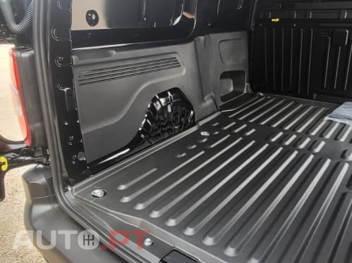 Peugeot Partner 1.5 BlueHDi Pemium Longa