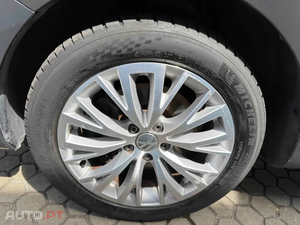 Volkswagen Sharan 2.0 TDI Blue Highline