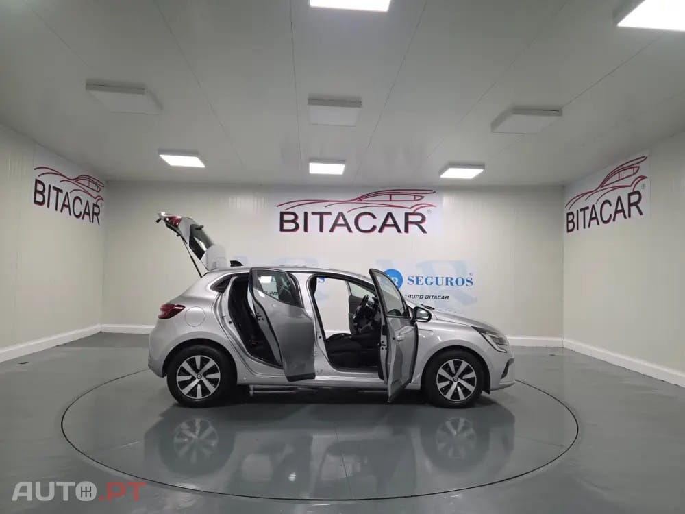 Renault Clio 1.0 TCe Evolution — fotografia 57