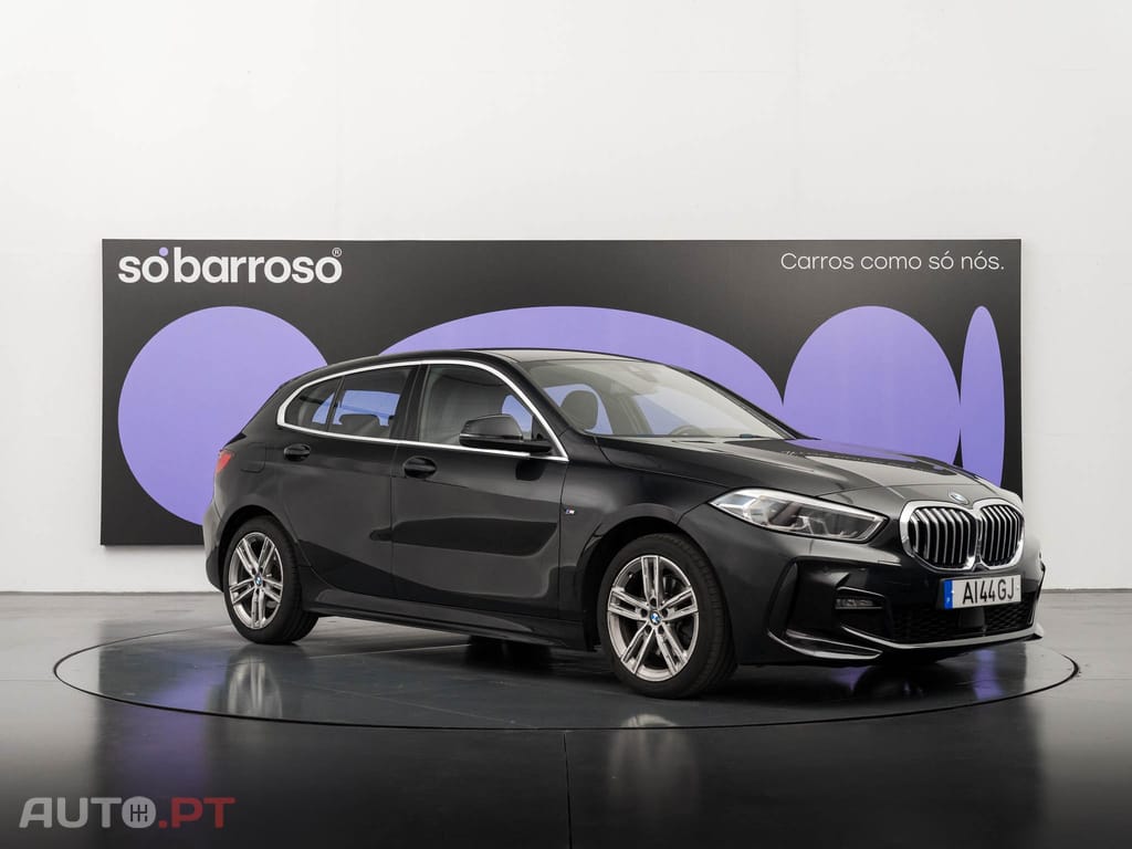 BMW 118 i Pack Desportivo M Auto
