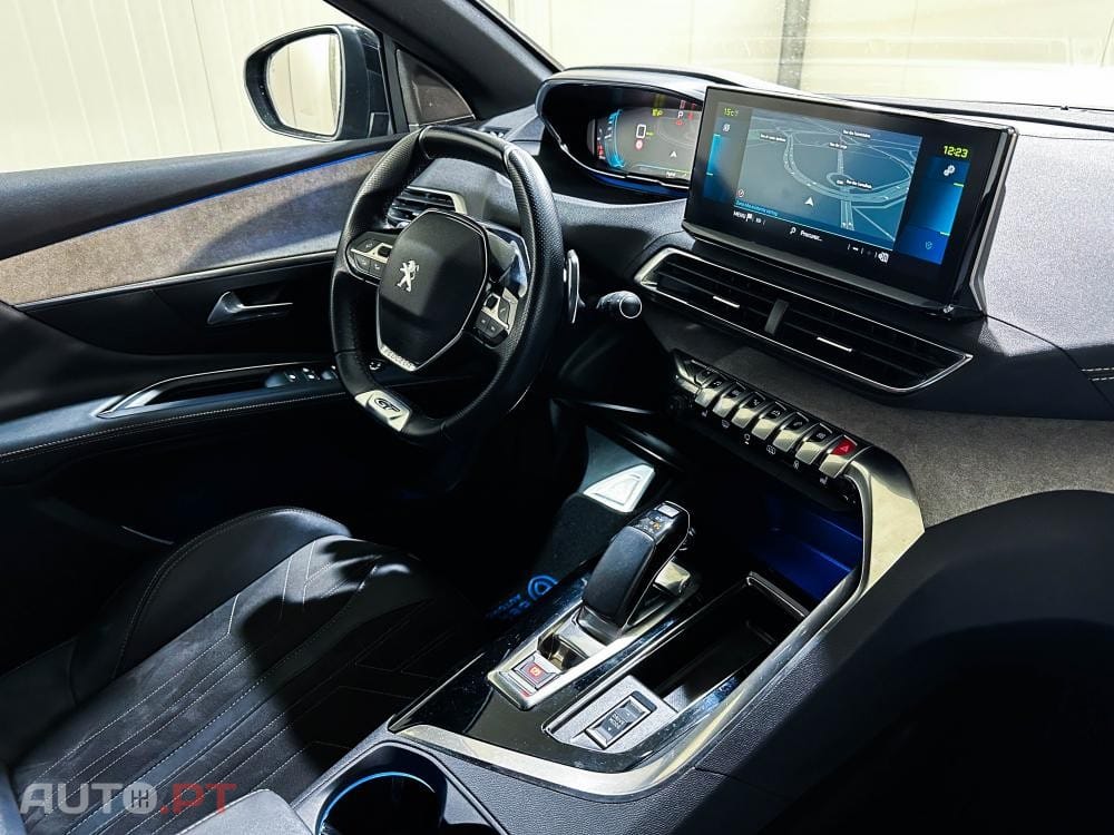 Peugeot 3008 1.6 Hybrid GT Pack e-EAT8