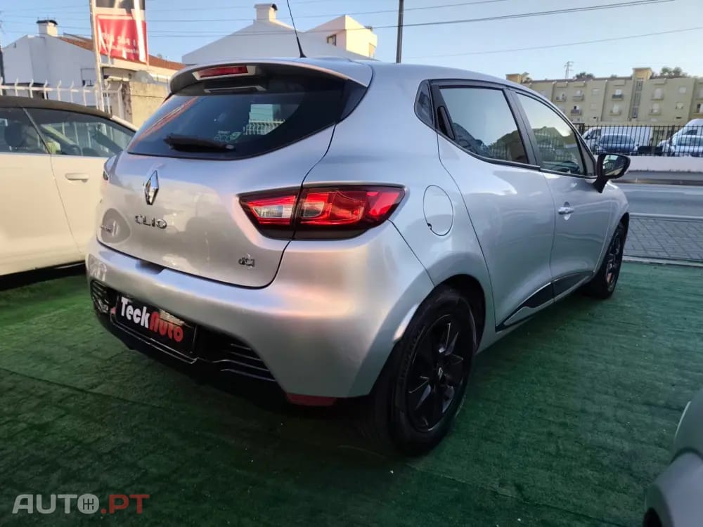 Renault Clio 1.5 dCi Dynamique S 82g