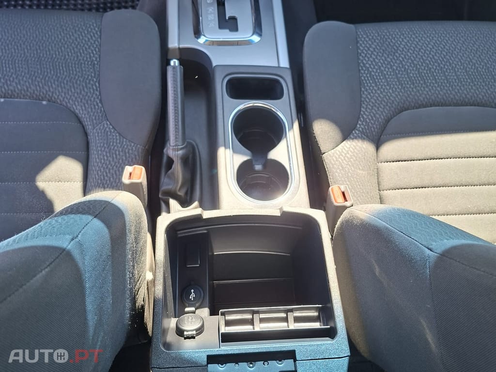 Nissan Navara 2.5 dCi CD SE AT 4WD