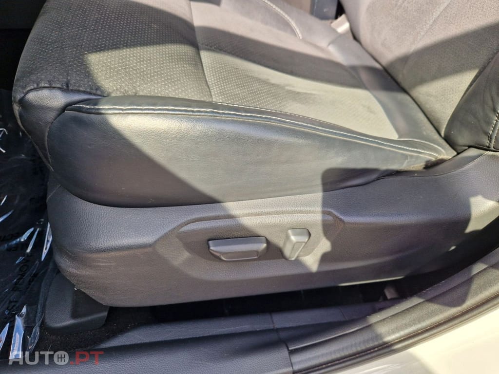 Mitsubishi Eclipse Cross 2.4 PLUG-IN HYBRID 4WD I.V.A DEDUTÍVEL 