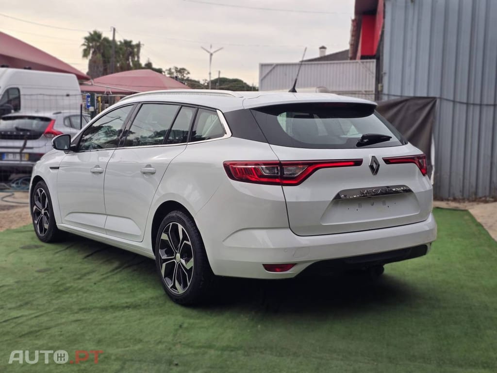 Renault Mégane Sport Tourer 1.5 Blue dCi Limited EDC