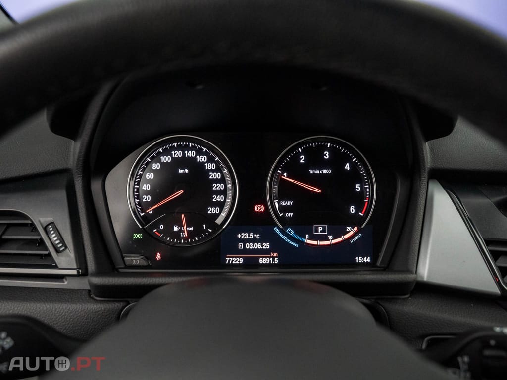BMW 216 d Auto