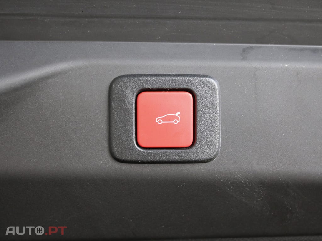 Peugeot 3008 1.2 Hybrid GT e-DCS6