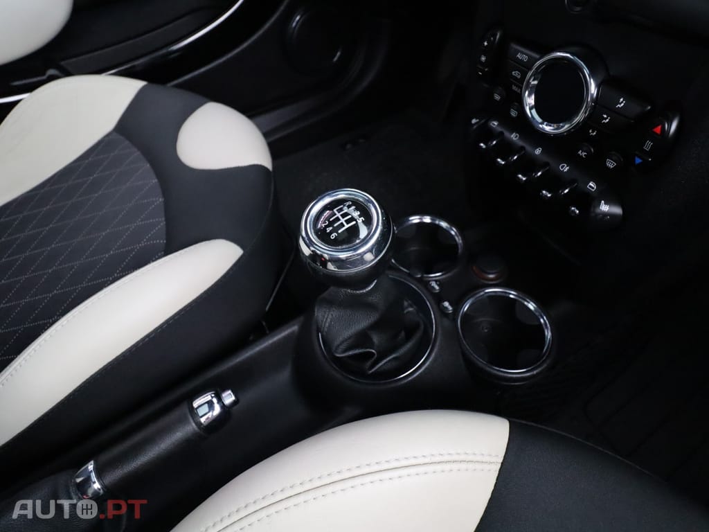 MINI Cooper Cooper D