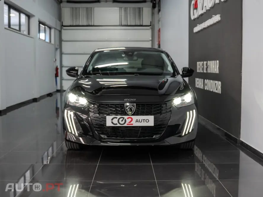 Peugeot 208 1.2 Hybrid Allure e-DCS6