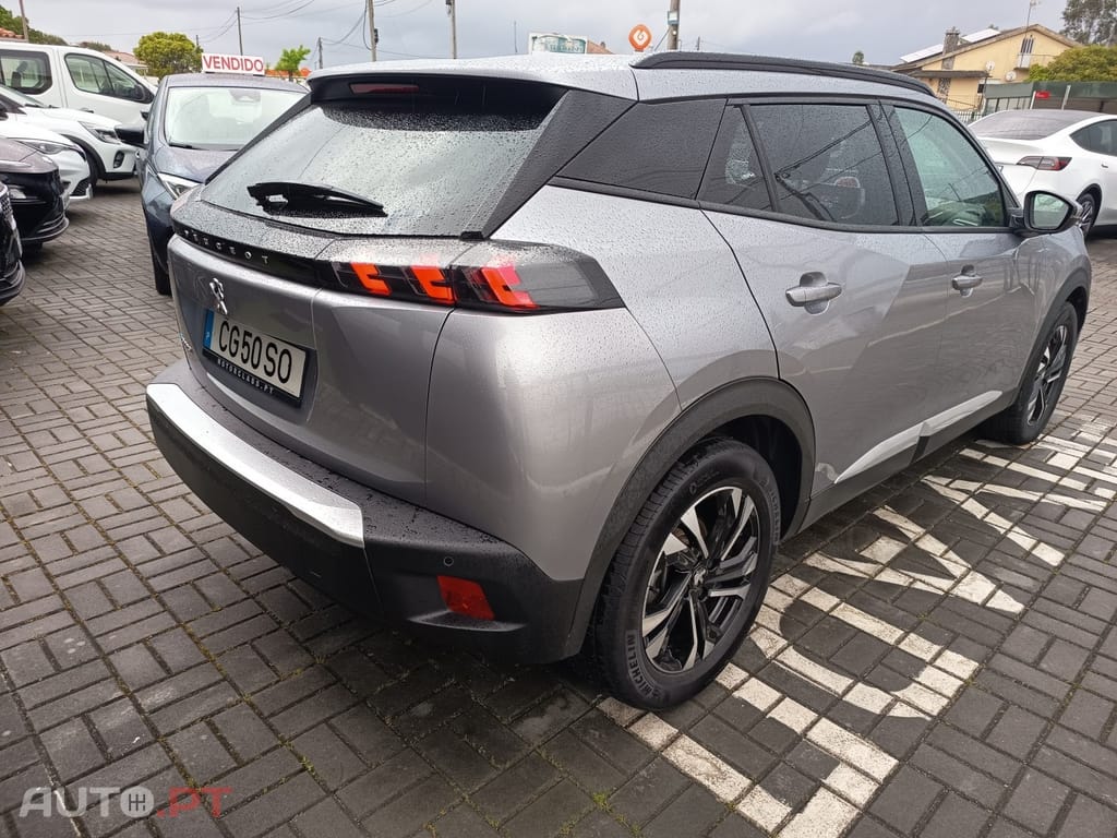 Peugeot E-2008 50 kWh Allure