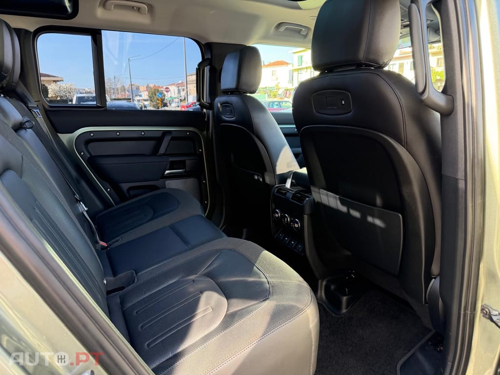 Land Rover Defender 2.0 D 110 AWD S