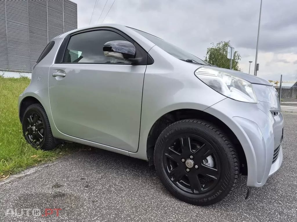 Toyota iQ 1.0 VVT-i Essential+AC
