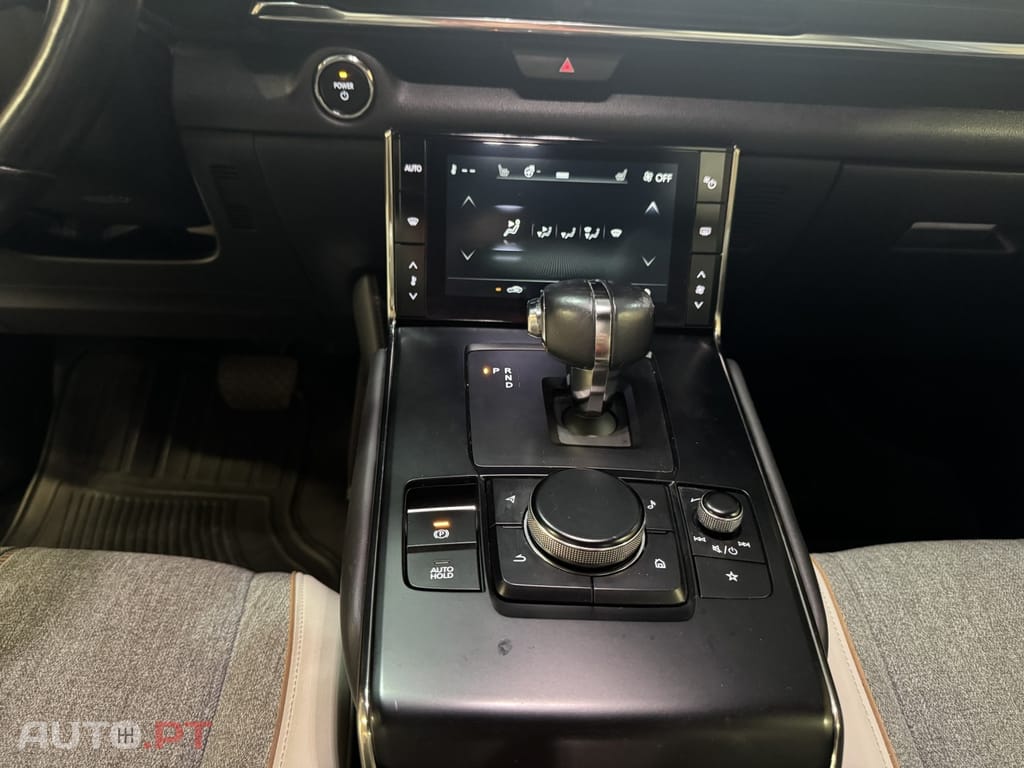 Mazda MX-30 e-SKYACTIV Advantage+Modern Confidence