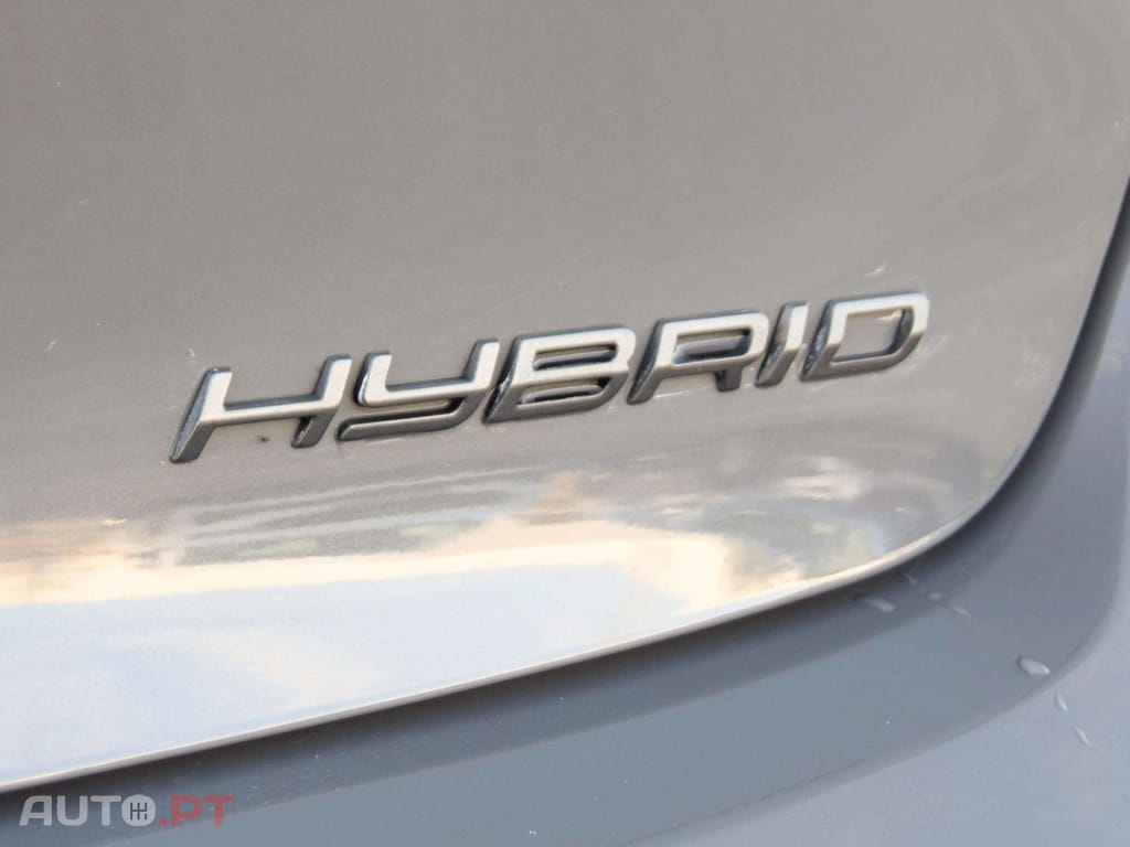 Peugeot 208 1.2 Hybrid Allure e-DCS6