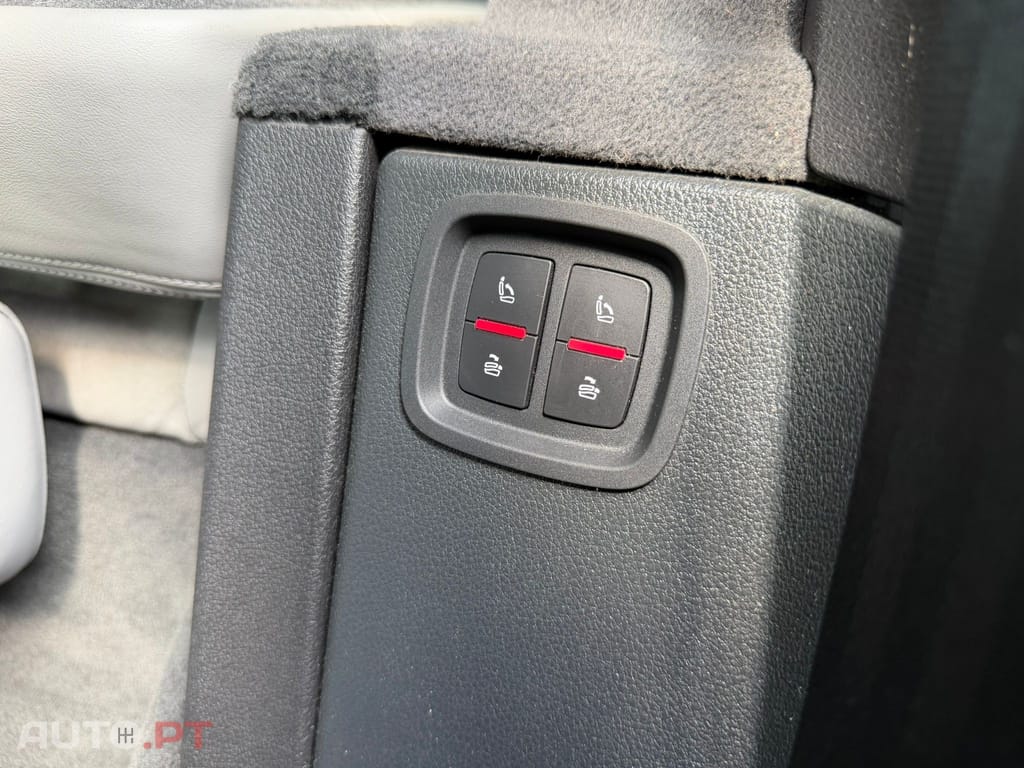 Audi Q7 3.0 TDI quattro tiptronic 7L