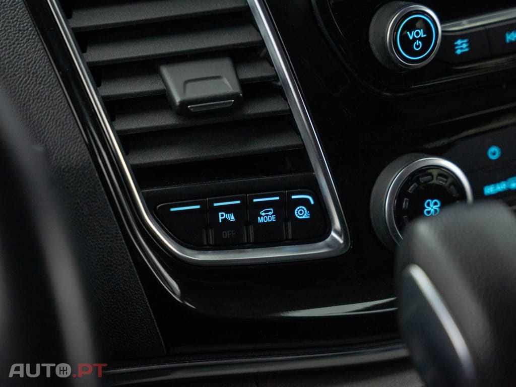 Ford Tourneo 1.0 EcoBoost Titanium PHEV