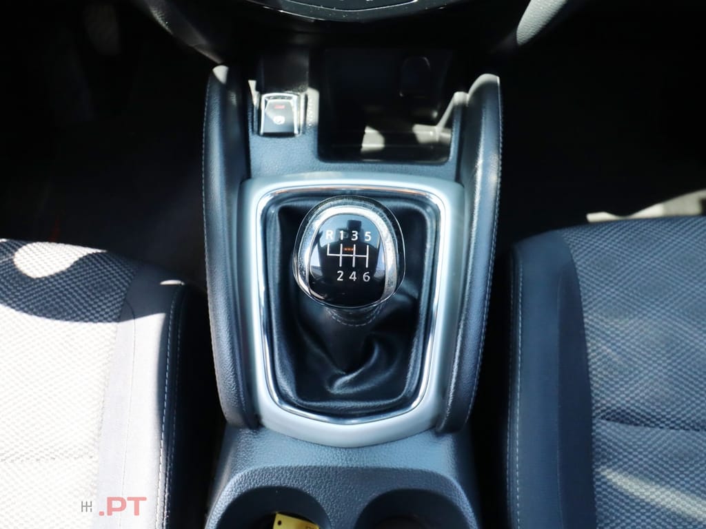 Nissan Qashqai 1.5 dCi N-Connecta 18