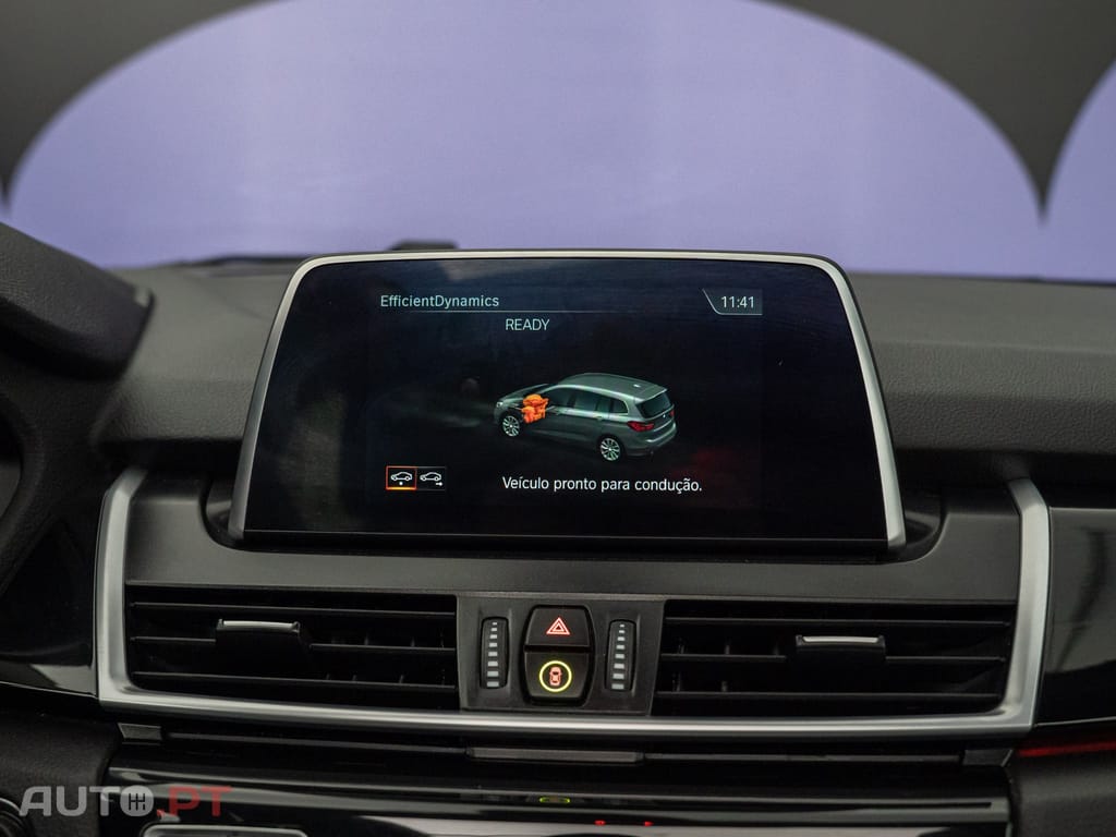 BMW 218 i 7L Line Luxury Auto