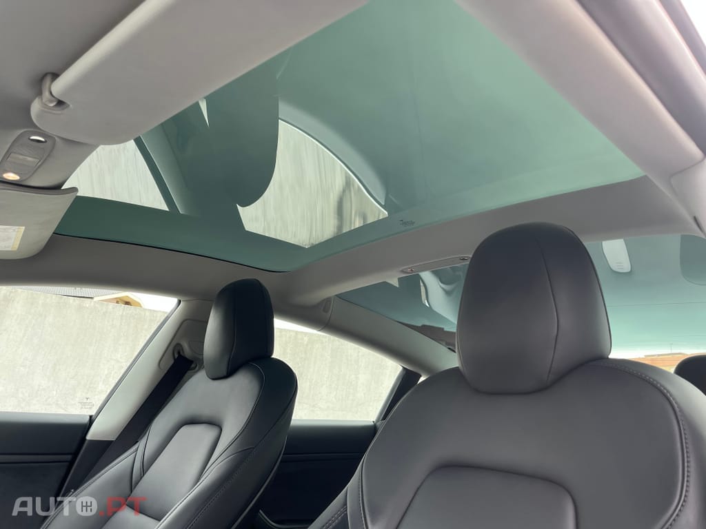Tesla Model 3 Tração Traseira