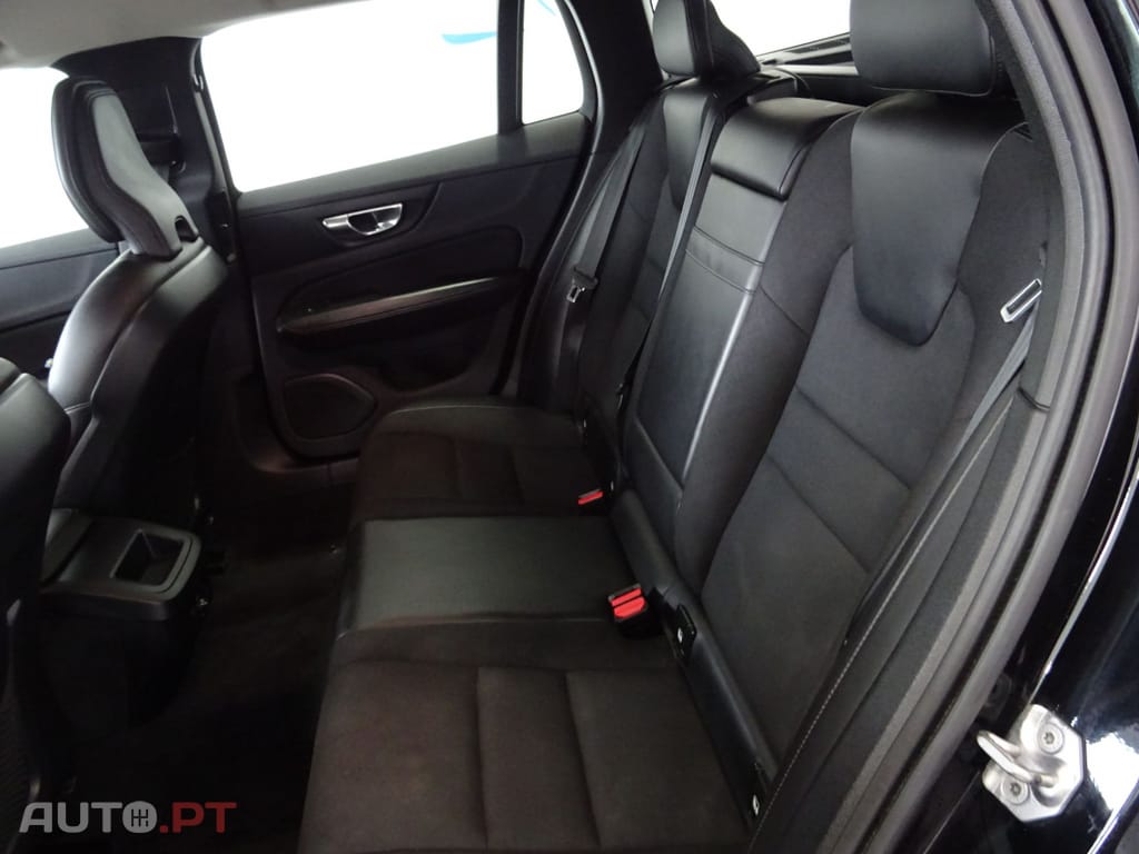 Volvo V60 2.0 D3 Momentum