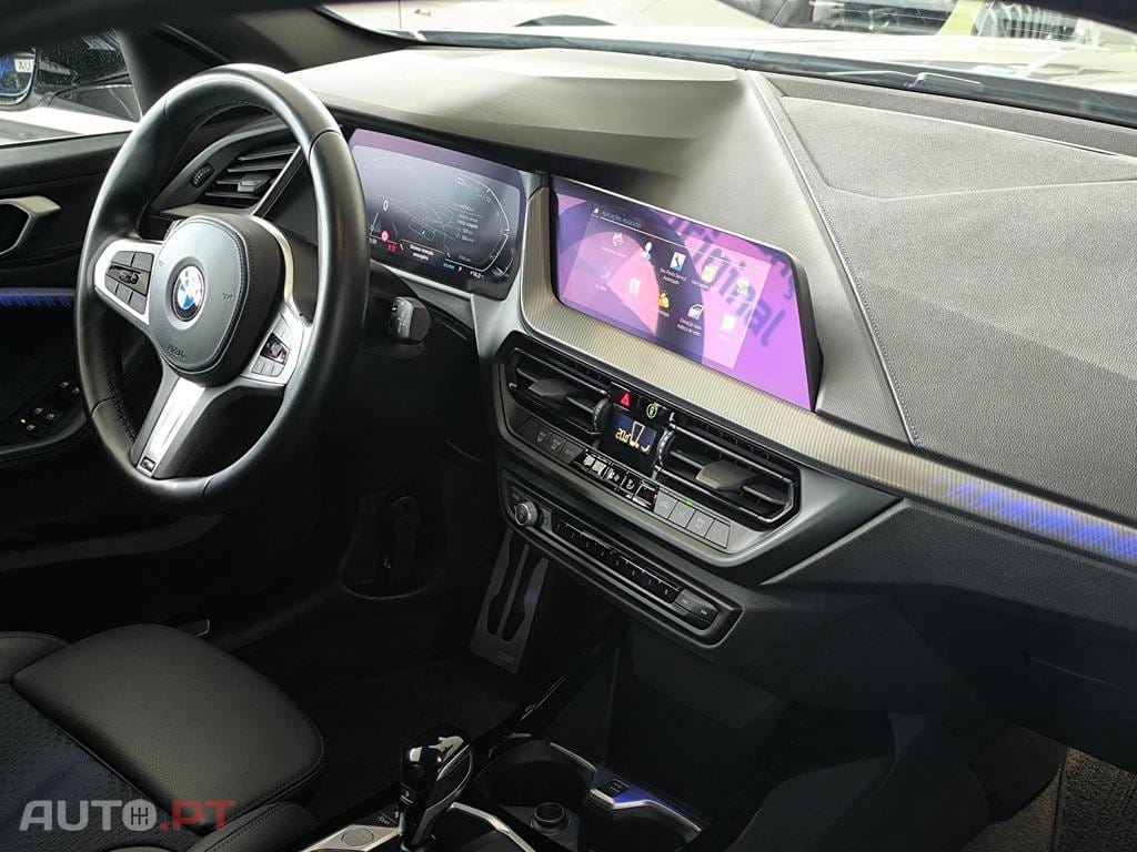BMW 116 d Pack Desportivo M Auto