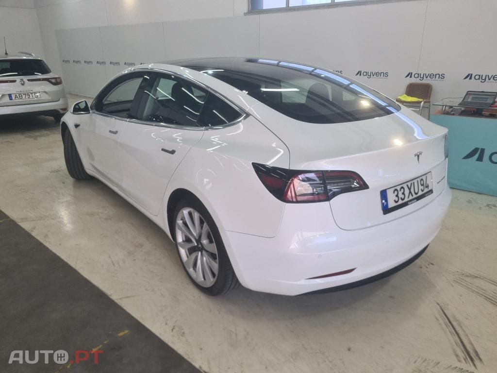 Tesla Model 3 Long-Range Dual Motor AWD