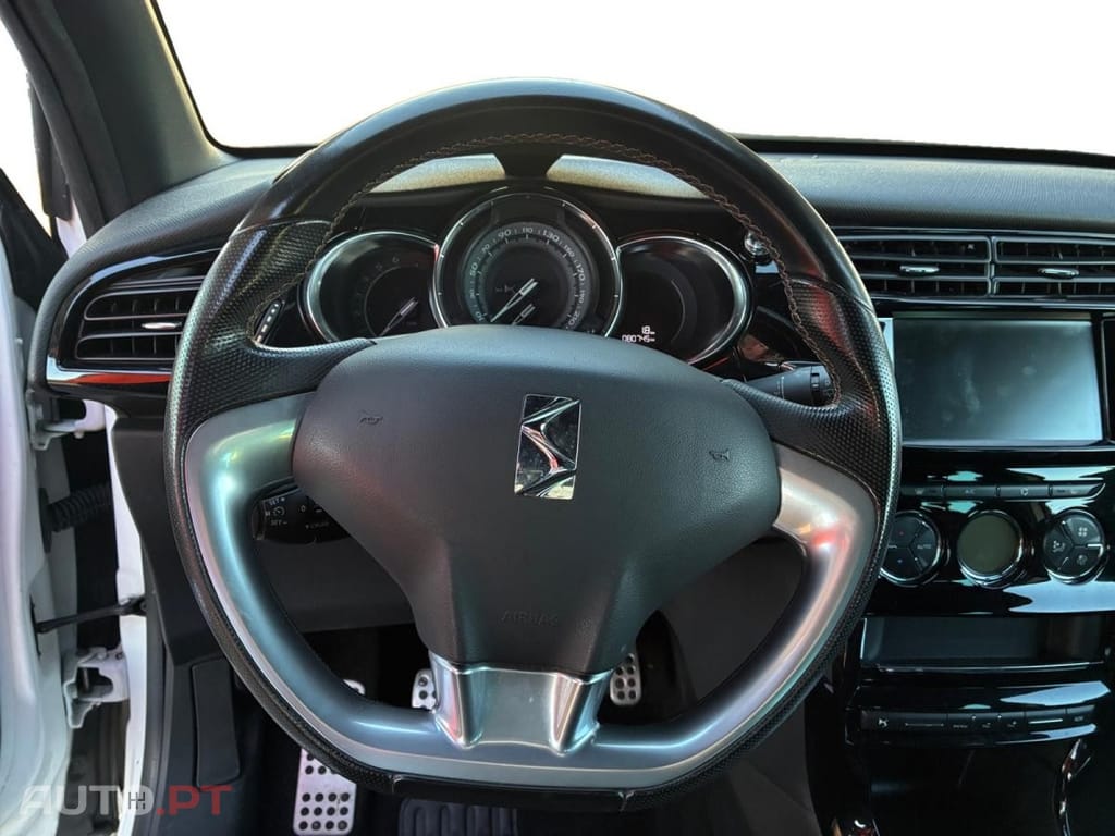 DS DS3 1.2 PureTech Performance Line