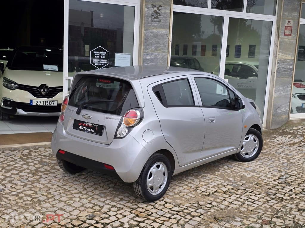 Chevrolet Spark 1.0 L