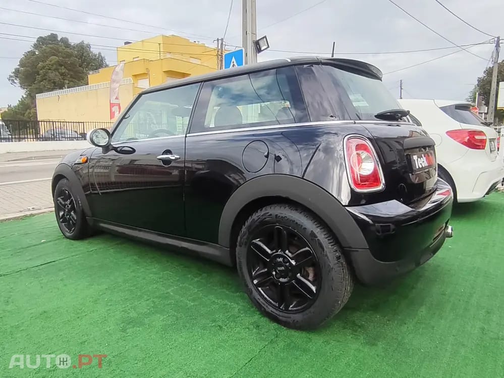 MINI Cooper One D