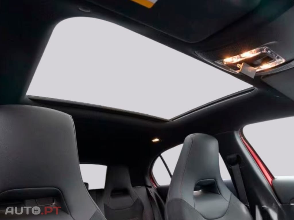 Mercedes-Benz A 250 I.V.A DEDUTIVEL e AMG