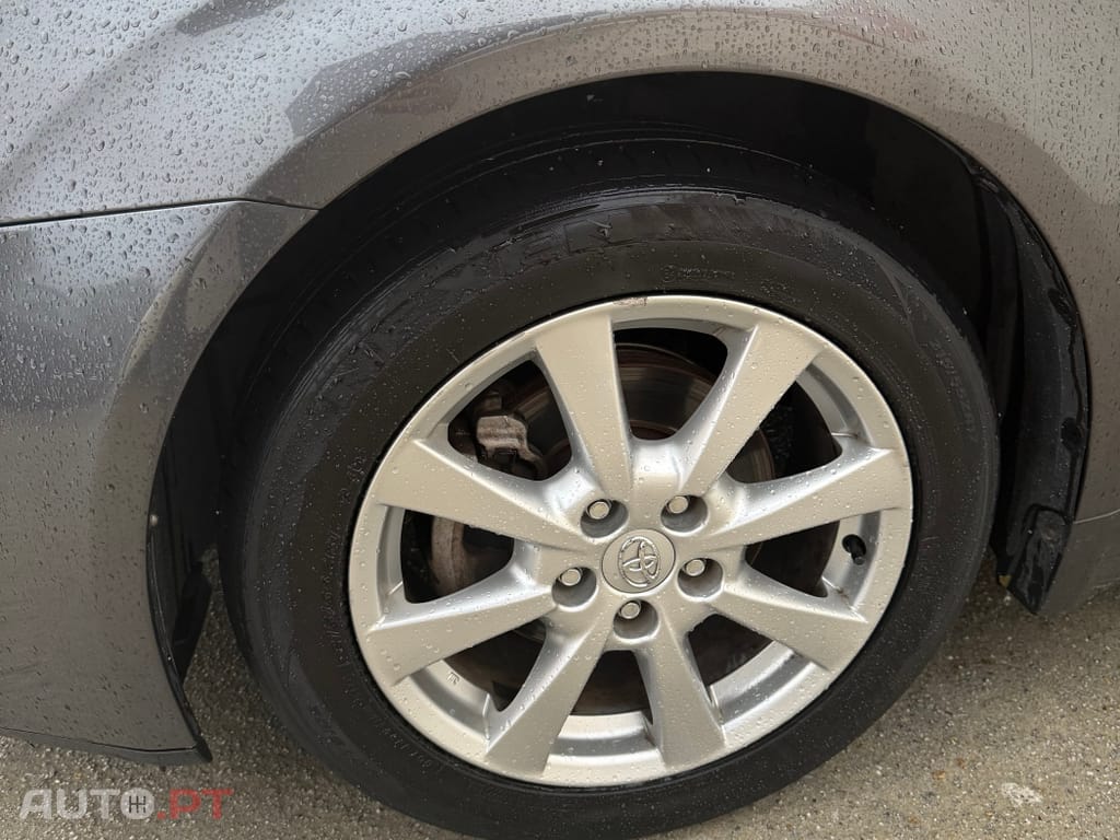 Toyota Avensis 2.0 D-4D Ex.+Pele+GPS