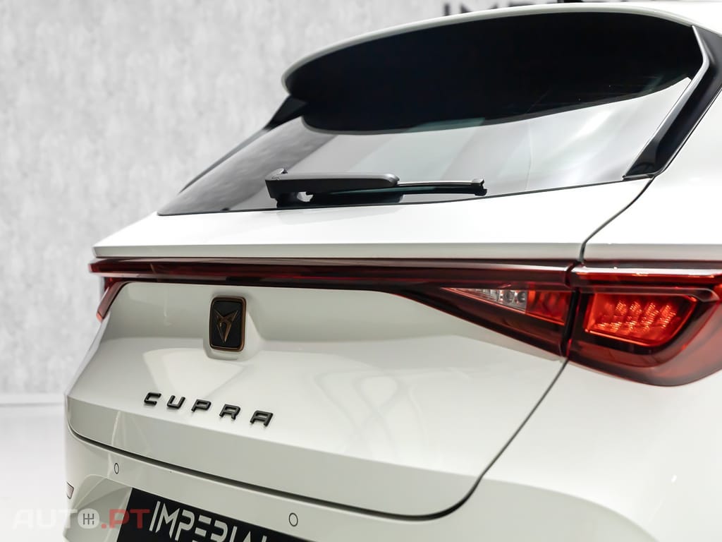 Cupra Leon ST 1.4 e-Hybrid VZ DSG