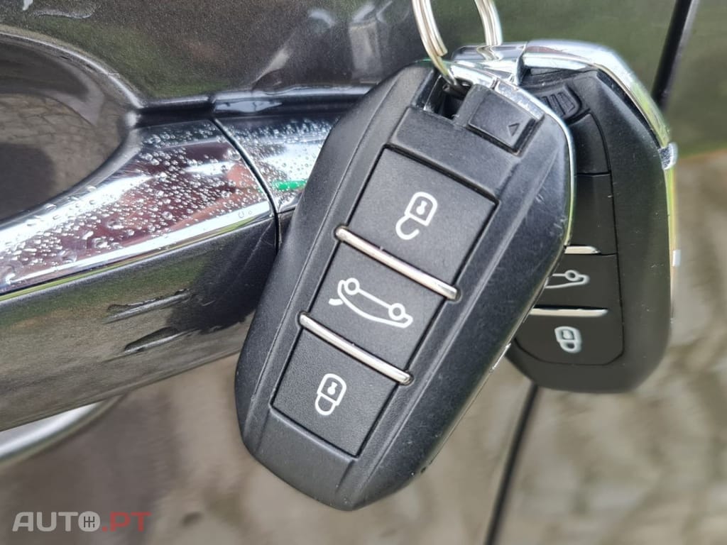 Peugeot 308 1.6 BlueHDi Allure J17
