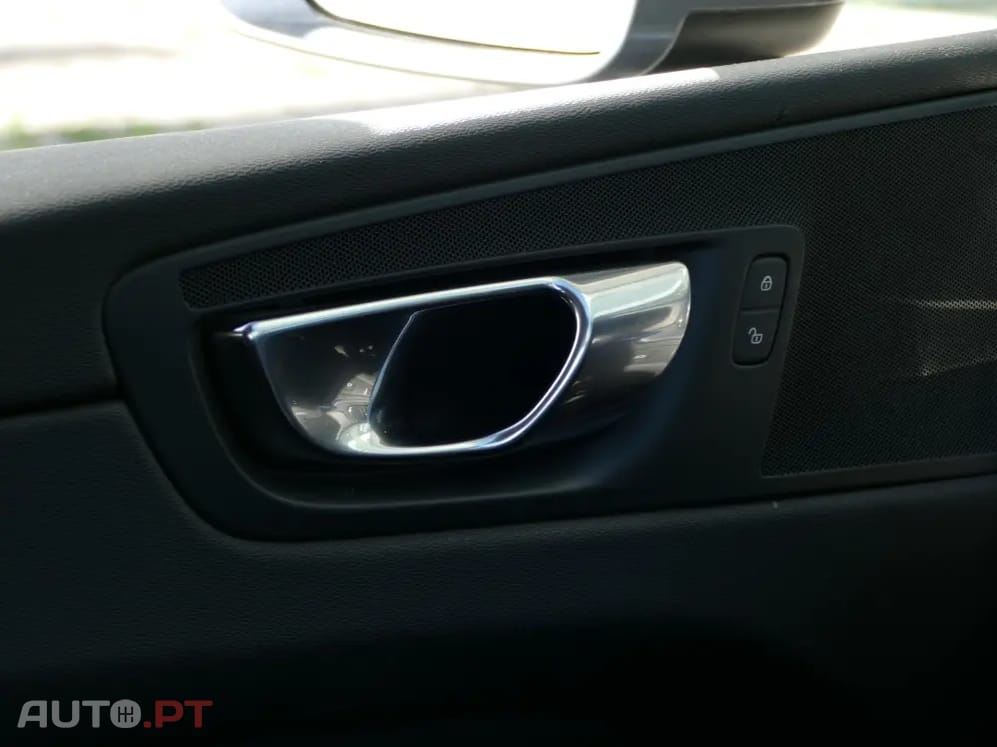 Volvo XC60 2.0 D4 Momentum Geartronic