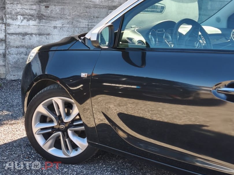 Opel Adam 1.2 Glam