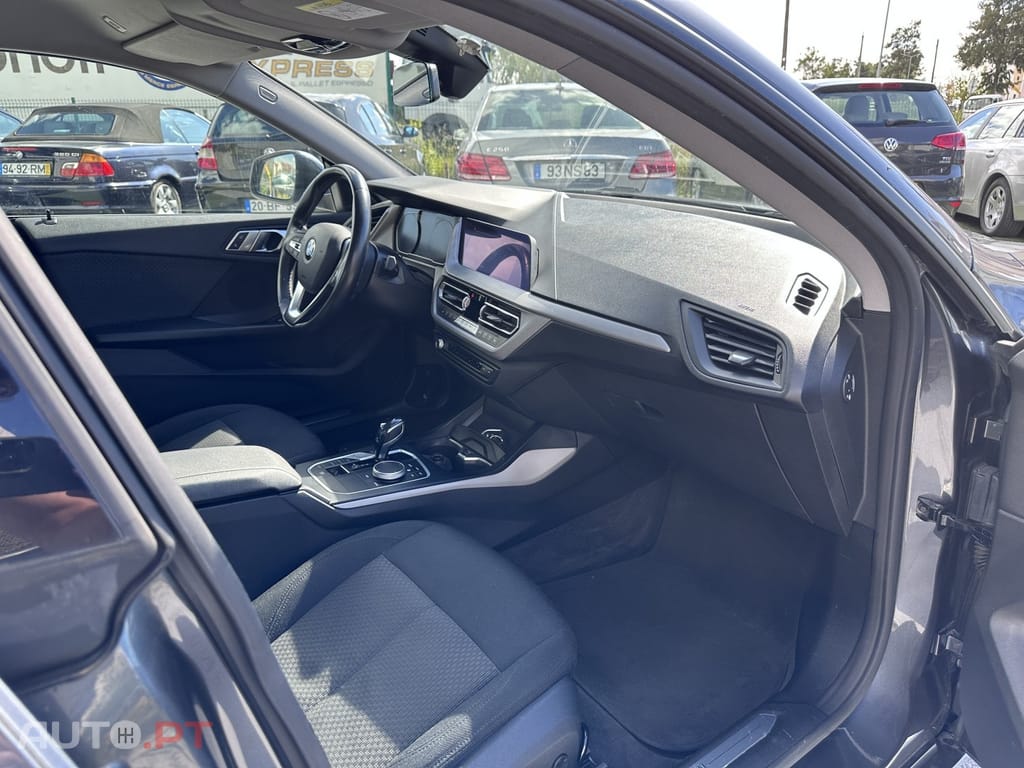 BMW 220 d Advantage