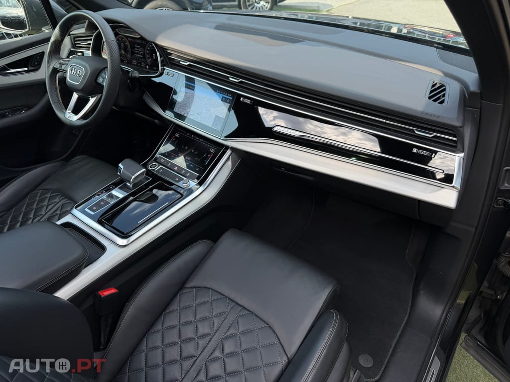 Audi Q7 60 TFSIe quattro S line Tiptronic