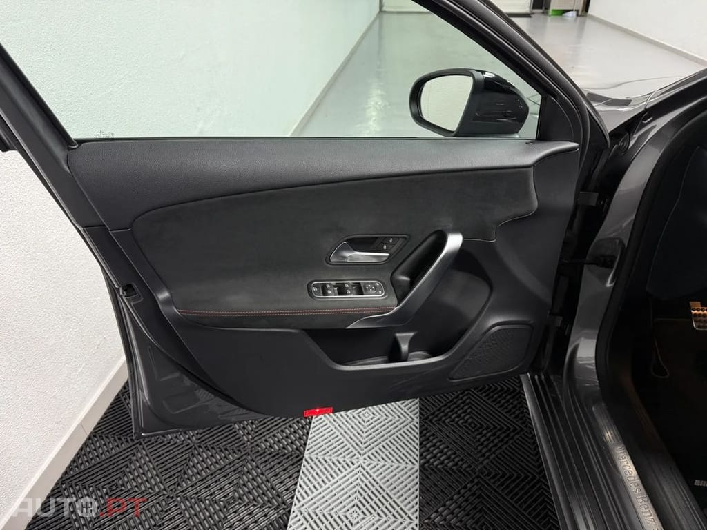 Mercedes-Benz A 160 d AMG Line
