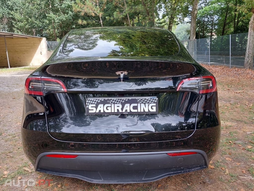 Tesla Model Y Standard