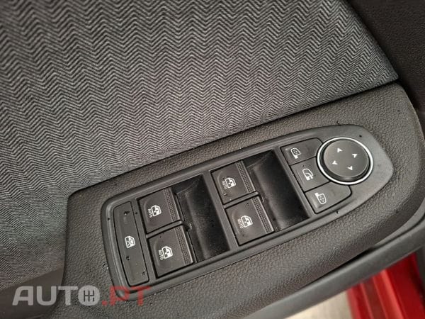 Renault Clio TCe 100 Bi-Fuel Techno