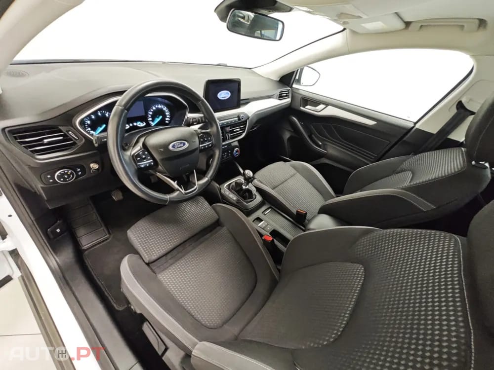 Ford Focus SW 1.0 EcoBoost MHEV Connected