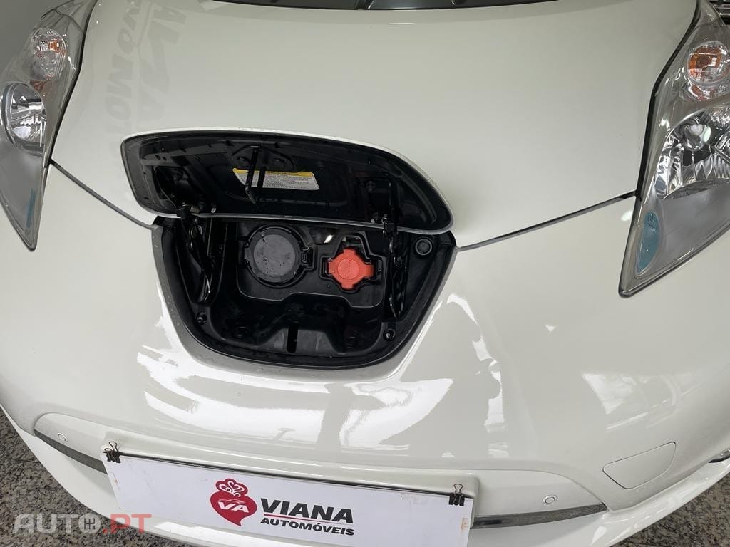 Nissan Leaf Acenta Limited Edition Flex