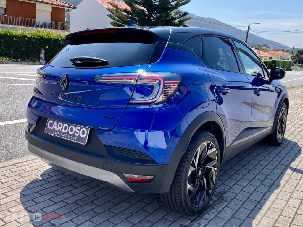 Renault Captur E-Tech Hybrid Esprit Alpine — fotografia 5