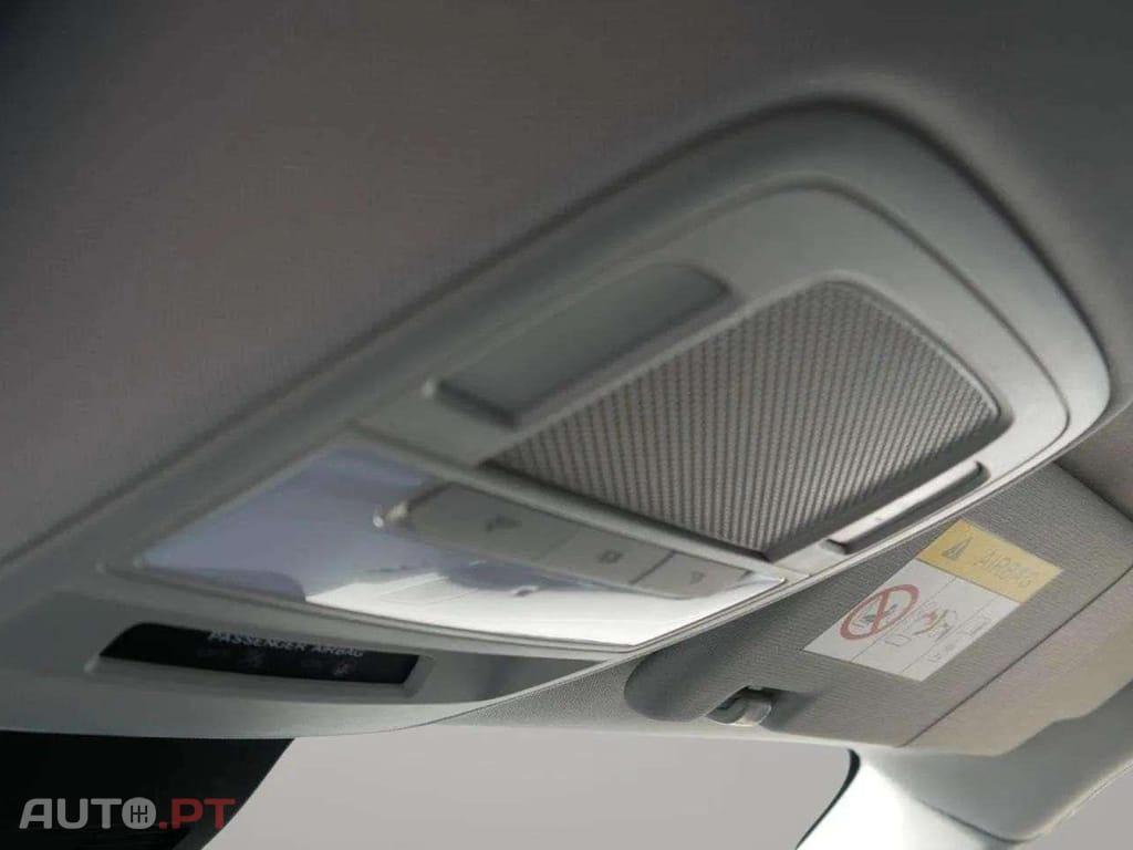 MG ZS I.V.A DEDUTÍVEL EV Comfort Navi LED 