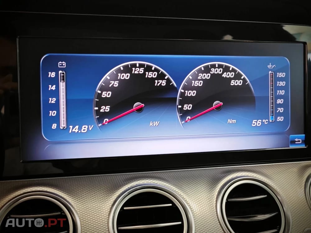 Mercedes-Benz E 220 Exclusive — fotografia 48